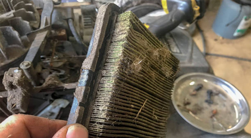 The Signs Of A Dirty Lawn Mower Air Filter